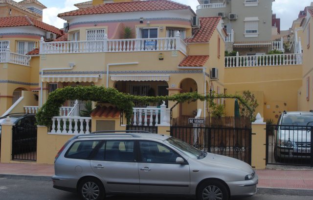 Townhouse in Villamartin