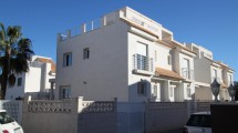 Big Corner Townhouse in Denia