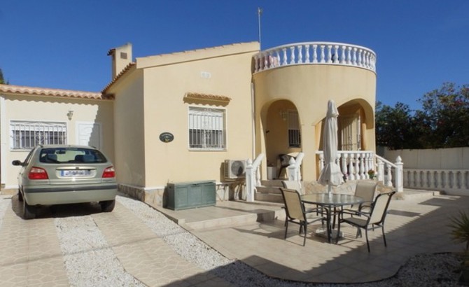 Delightful detached house in Playa Flamenca