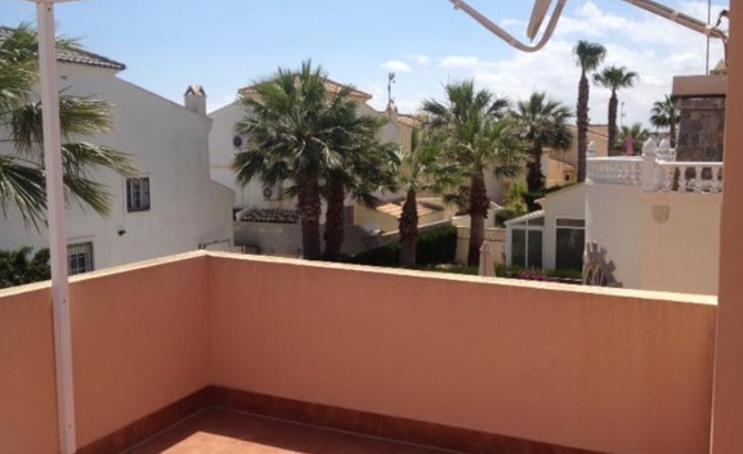 Attraktive Villa in Playa Flamenca