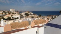 Apartment at the beach with lovely sea views