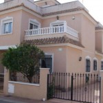 Well presented corner house in Cabo Roig