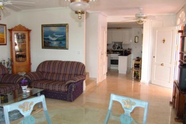 Attractive corner house on Villamartin Golf Course