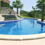 Attractive corner house on Villamartin Golf Course