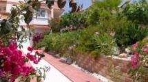 Attractive corner house on Villamartin Golf Course