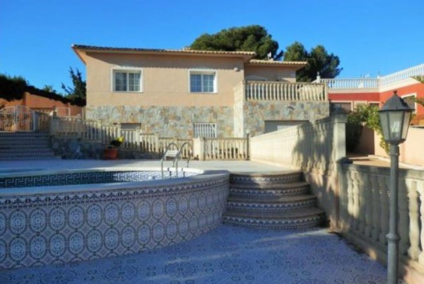 Villa située au sud a Los Balcones