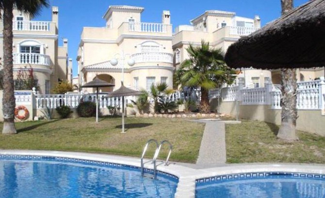 Villa in Playa Flamenca