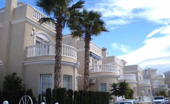 Villa in Playa Flamenca