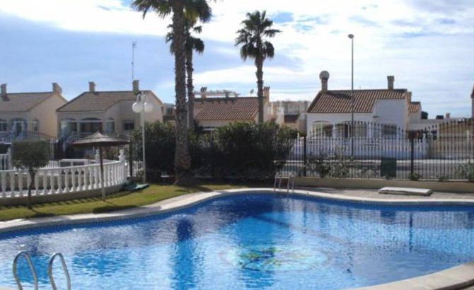 Villa in Playa Flamenca