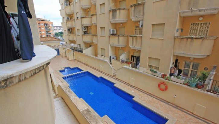 bel appartement réduit à Denia