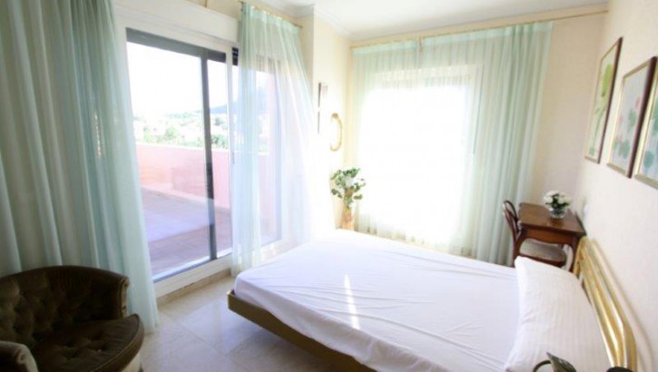 Penthouse with sea view in Denia