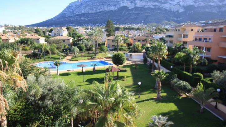 Penthouse with sea view in Denia