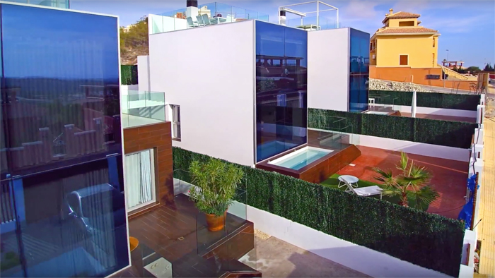 Nouveaux constructions situées au terrain de golf de Finestrat Pool (Costa Blanca)