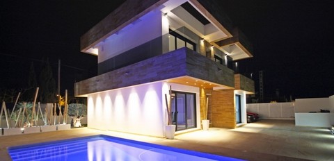 Villa spectacular y moderna con vista al mar en La Nucia