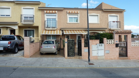 Tolles Stadthaus mit Apartment in La Nucia
