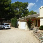 Villa con la casa de huéspedes y piscina en La Nucia