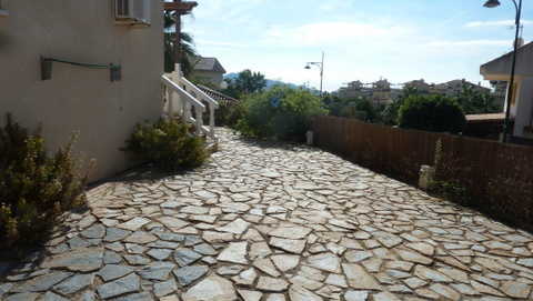 Lovely semidetached house in La Nucia with sea view