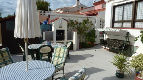 Comfortable semidetached houses in La Nucia with pool
