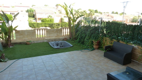 Tolles Stadthaus mit Apartment in La Nucia