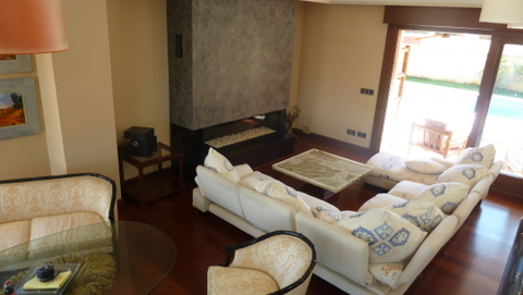 Große moderne Luxusvilla in Albir in Strandnähe