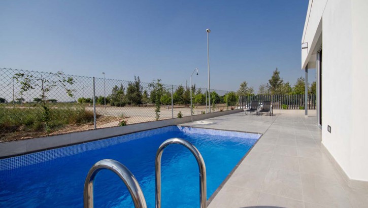 New built villas in Dolores with own pool
