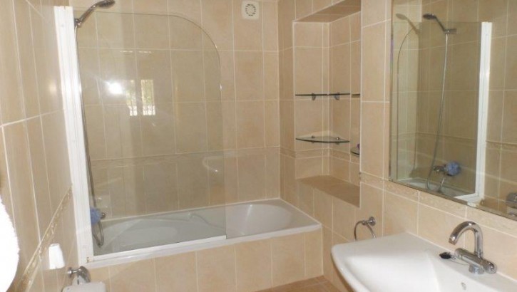 Maison de deux unitées avec pool à Calpe