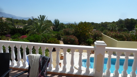 Casa maravillosa con apartamento y piscina en Alfaz del Pi
