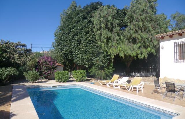 Nice house with pool in Calpe