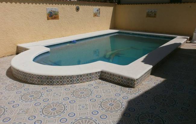 Casa con piscina en La Marina