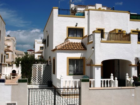 Quadro with garden in La Marina
