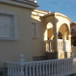 Villa with apartment and pool La Marina