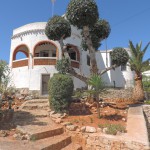 Cultivated villa with sea view Denia