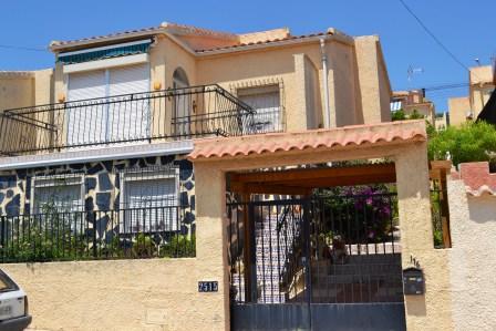 Villa very well maintained in La Marina