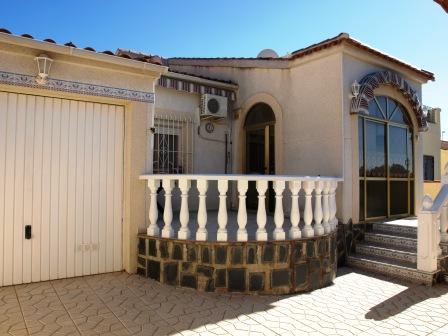Casa con garage en La Marina