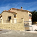 House with communal pool in La Marina