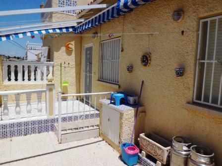 Terraced house with a big terrace in La Marina