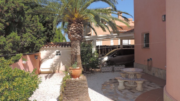 Villa with pool near by the sea Denia