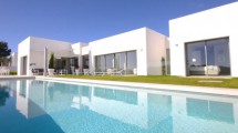 Superbes villas au terrain du Golf Las Colinas Golf Club