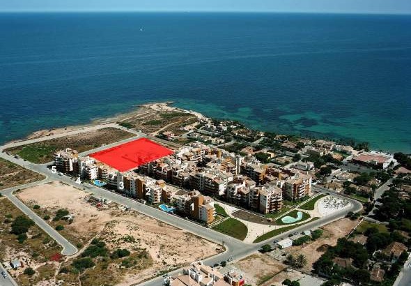 Luxury Beachfront Apartments in Punta Prima (Orihuela Costa)