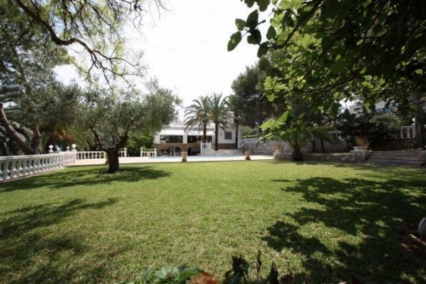 Grande villa merveilleuse à Javea