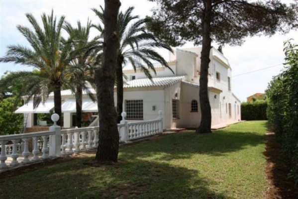Grande villa merveilleuse à Javea