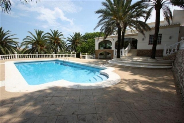 Grande villa merveilleuse à Javea