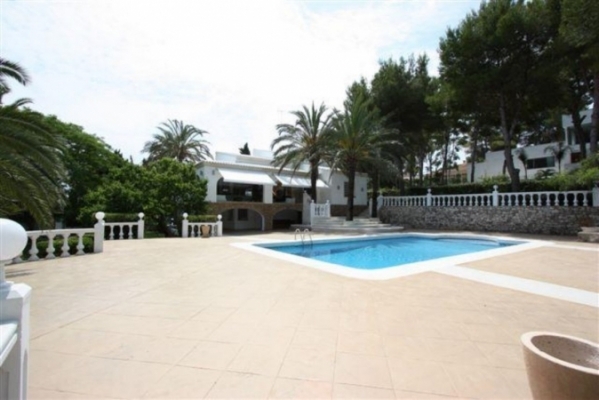 Wunderschöne große Villa in Javea