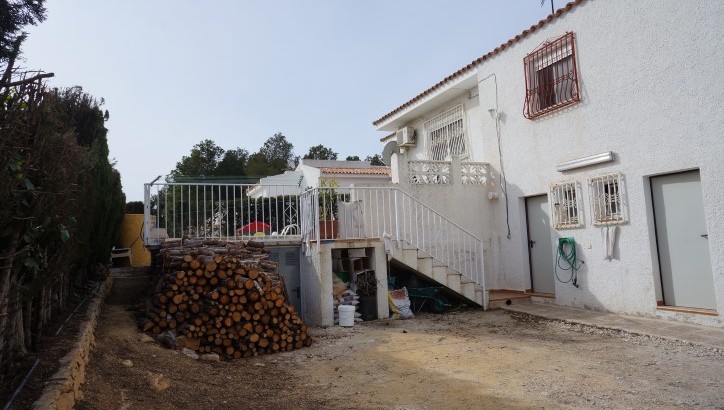 Gran casa con piscina y vistas en La Nucia