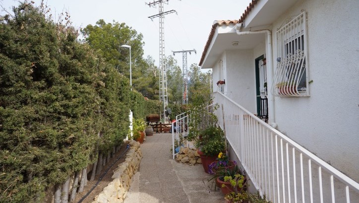 Gran casa con piscina y vistas en La Nucia