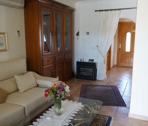 Beautiful link detached Villa with stunning views in La Nucia