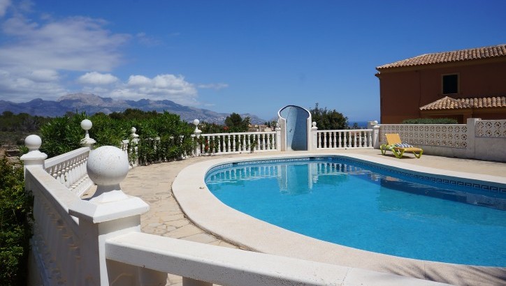 Beautiful link detached Villa with stunning views in La Nucia