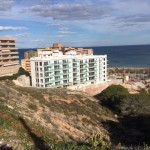 Moderne Wohnungen erste Reihe Strand Los Arenales