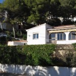 Casa cuidada con vistas fantásticas en Moraira