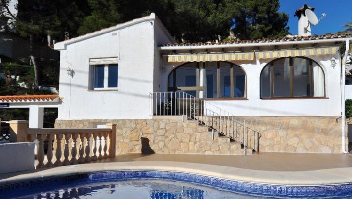 Cosy Villa in quiet urbanization near El Portet, Moraira